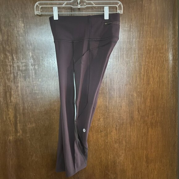 Lululemon Carpi Size 4 - Picture 4 of 4